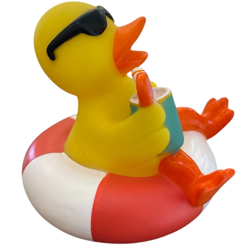 Relax with a cocktail Duck 